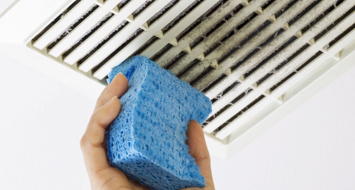 cleaning extractor fan