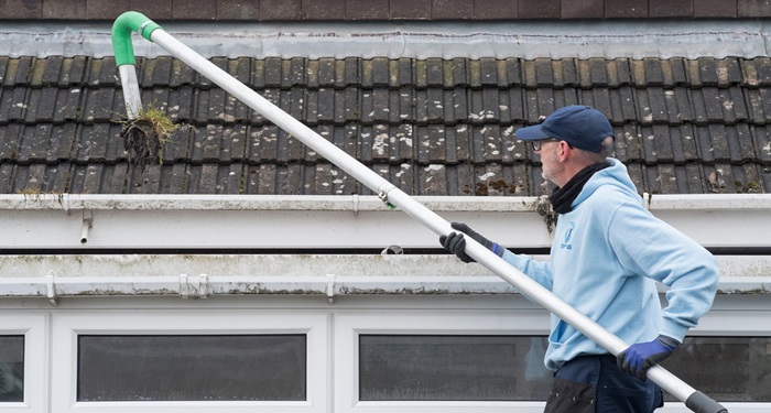 gutter cleaning